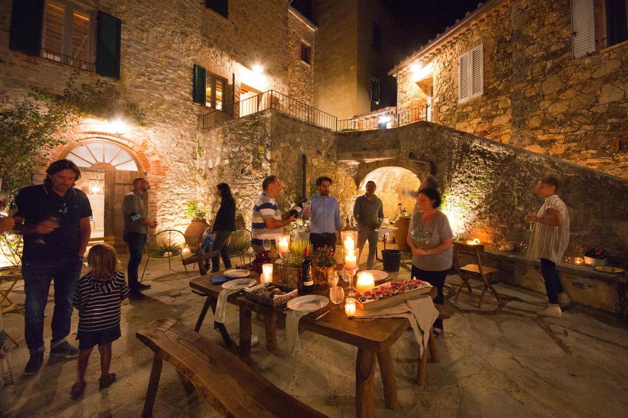 Agriturismo La Via Dell'Oliviera Ciciano Exterior photo