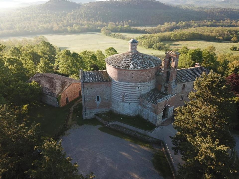 Agriturismo La Via Dell'Oliviera Ciciano Exterior photo